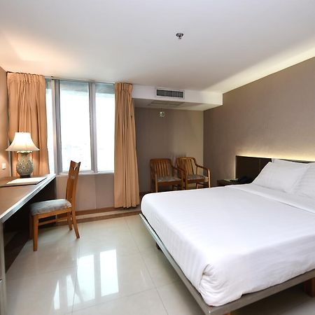 Bangkok City Suite Экстерьер фото